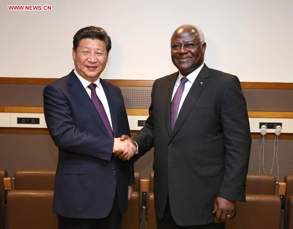 Xi says China to help Ebola-hit Sierra Leone with reconstruction
