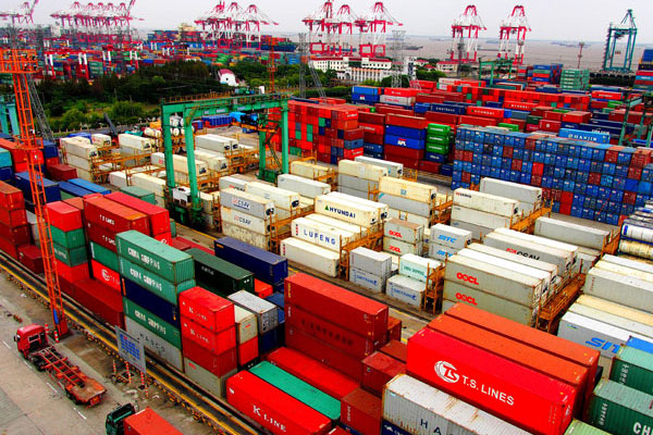 China's March exports surge 18.7%, imports down 1.7%