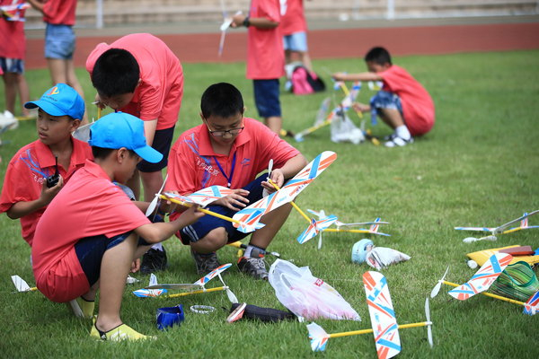 Flyaway dreams in Haikou