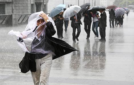 Typhoon Fitow leaves 2 dead in E China