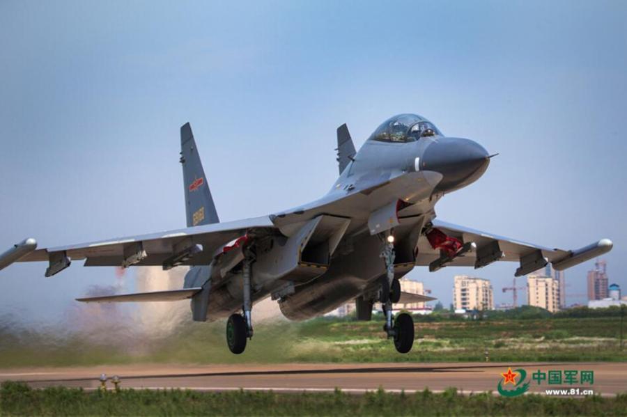 Stunning photos of China's fighter planes