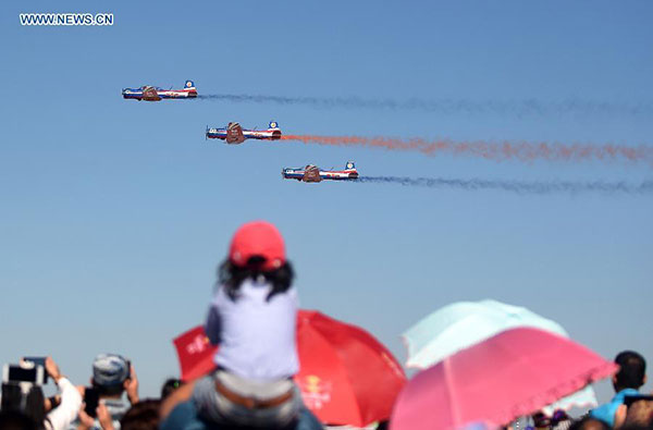 'Must-see' air show wows public