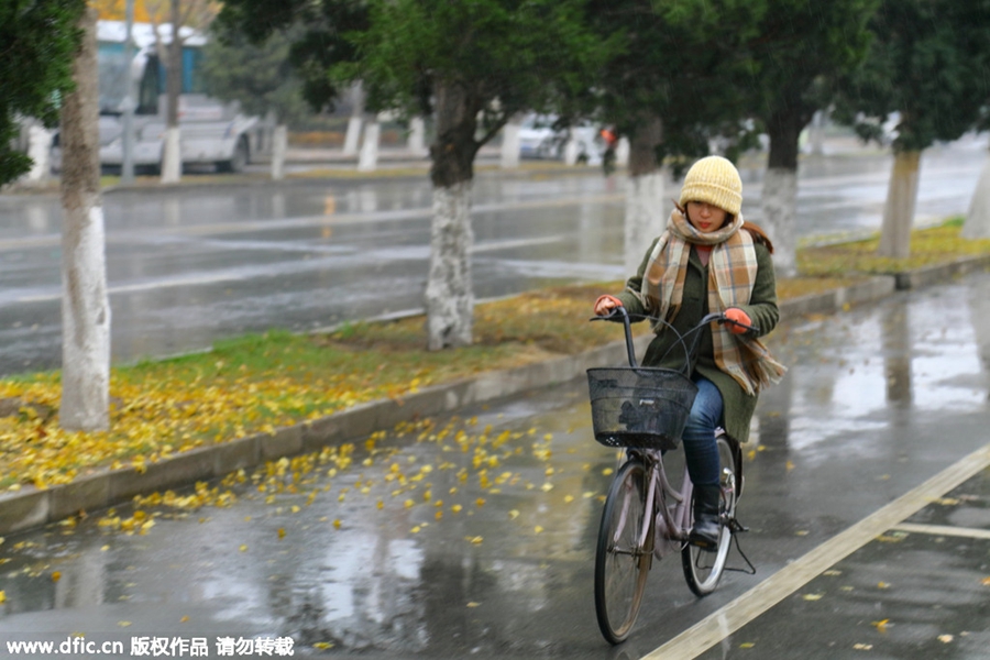 Snow hits North China with low temperature followed