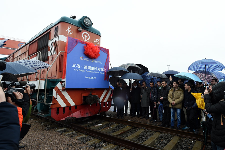 First container train links China to Middle East