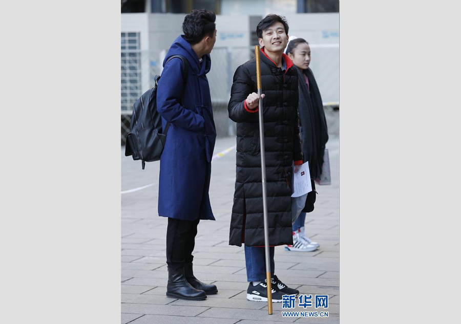 Candidates sit for second round of exam at Beijing Film Academy