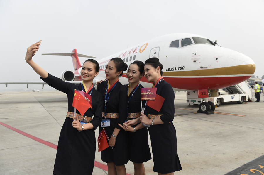 Made-in-China regional jet starts commercial operation