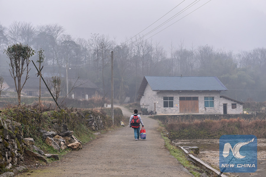 Spring Festival: The moment migrant worker met son after 24-hour journey