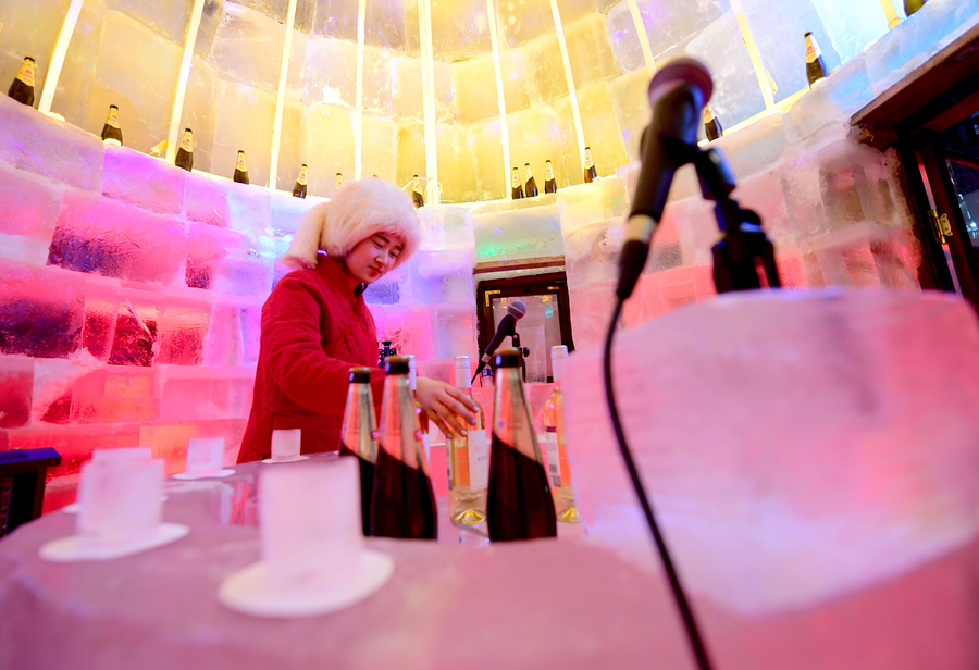 'Ice bar' opens in Shenyang