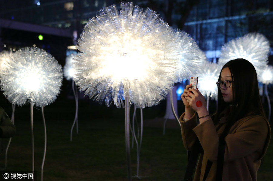 International light festival dazzles Shanghai