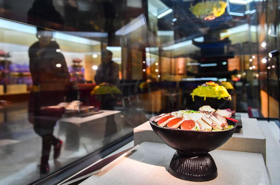 Artworks of chocolate displayed in NE China