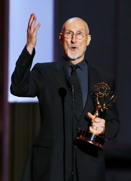 'Breaking Bad,' 'Modern Family' crowned at Emmys