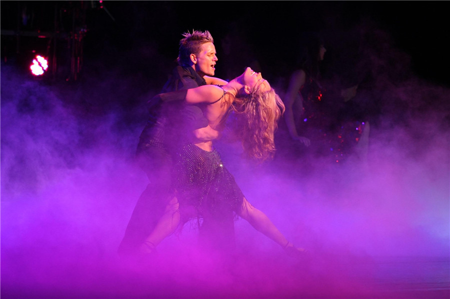 'Burn the Floor' thrills its Beijing audience