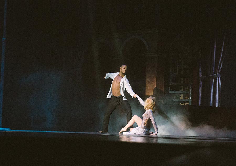 'Burn the Floor' thrills its Beijing audience