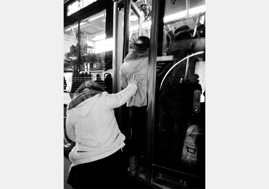 Street photographer captures hustle-bustle of Beijing