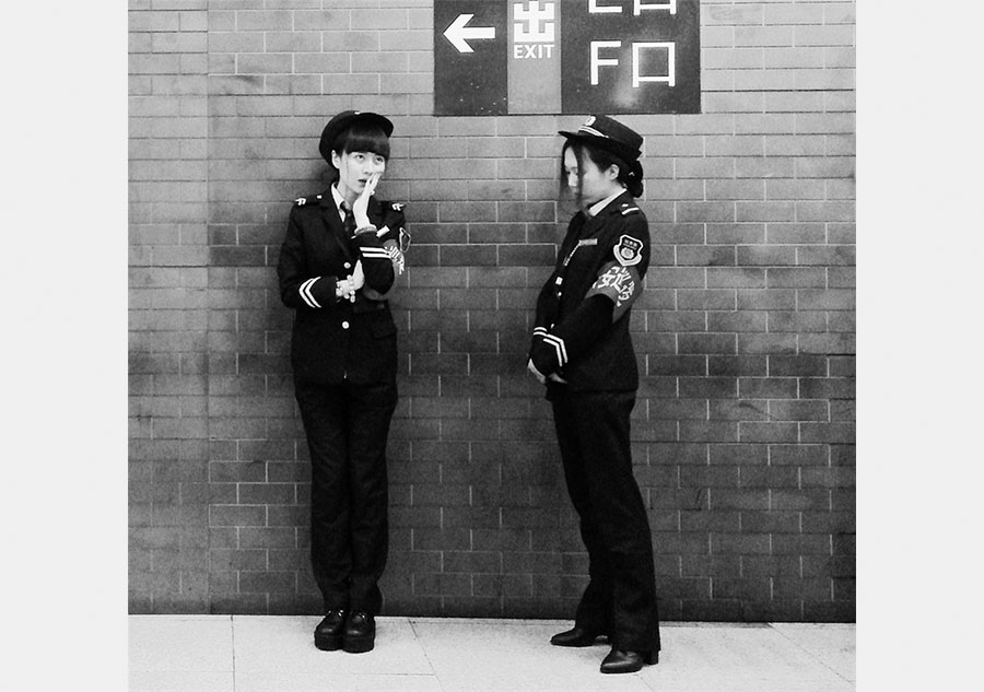 Street photographer captures hustle-bustle of Beijing