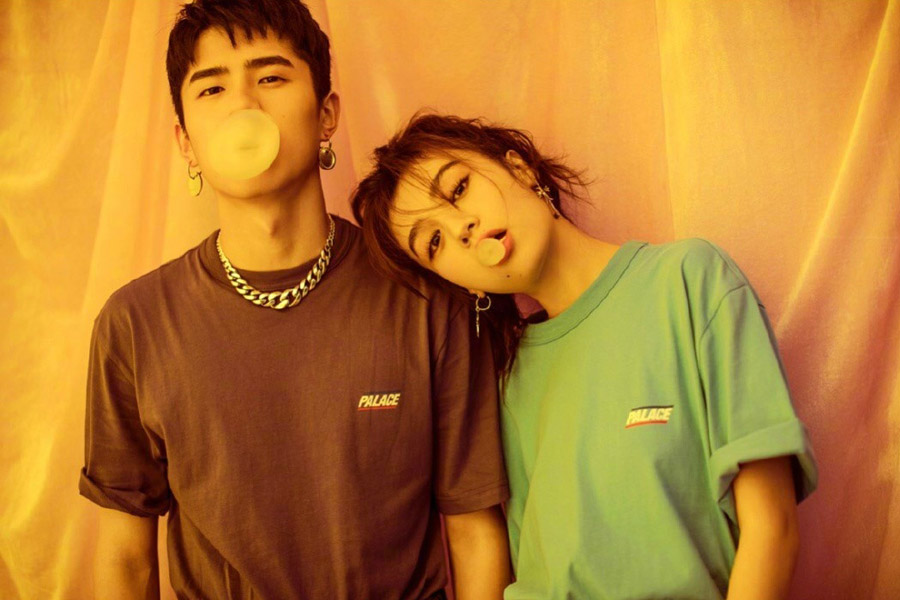 Liu Haoran and Chun Xia pose for fashion magazine