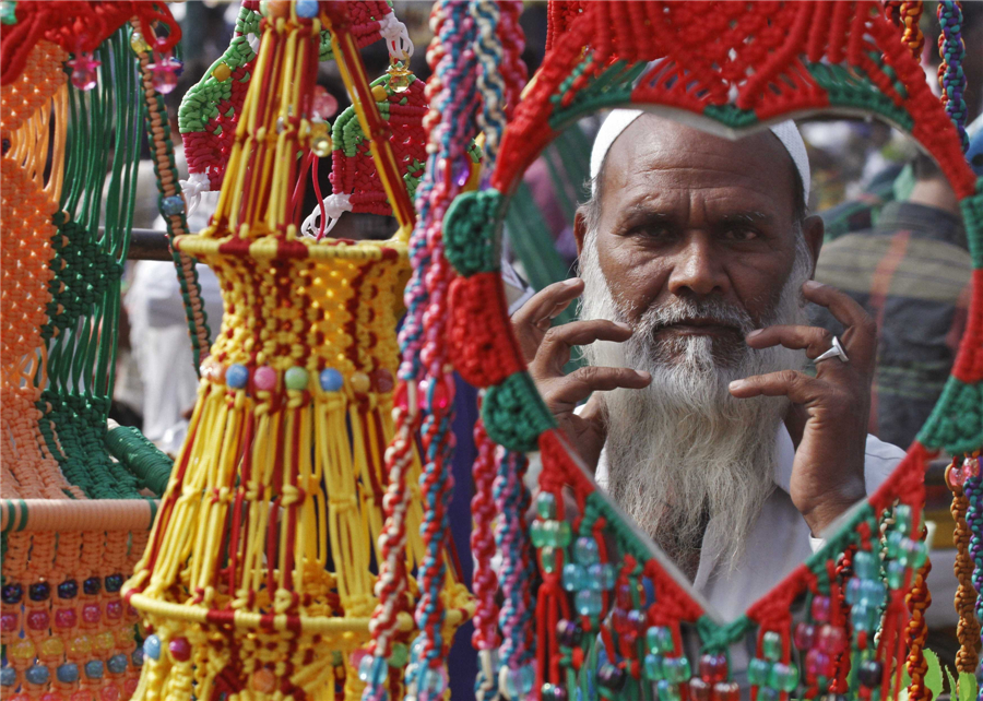 Muslims offer Eid al-Adha prayers in India