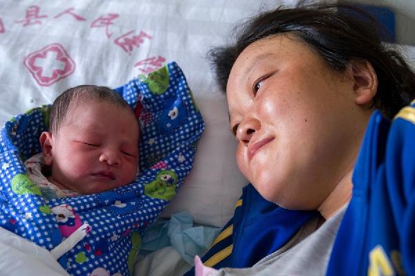 Rescued 'earthquake baby' brings hope