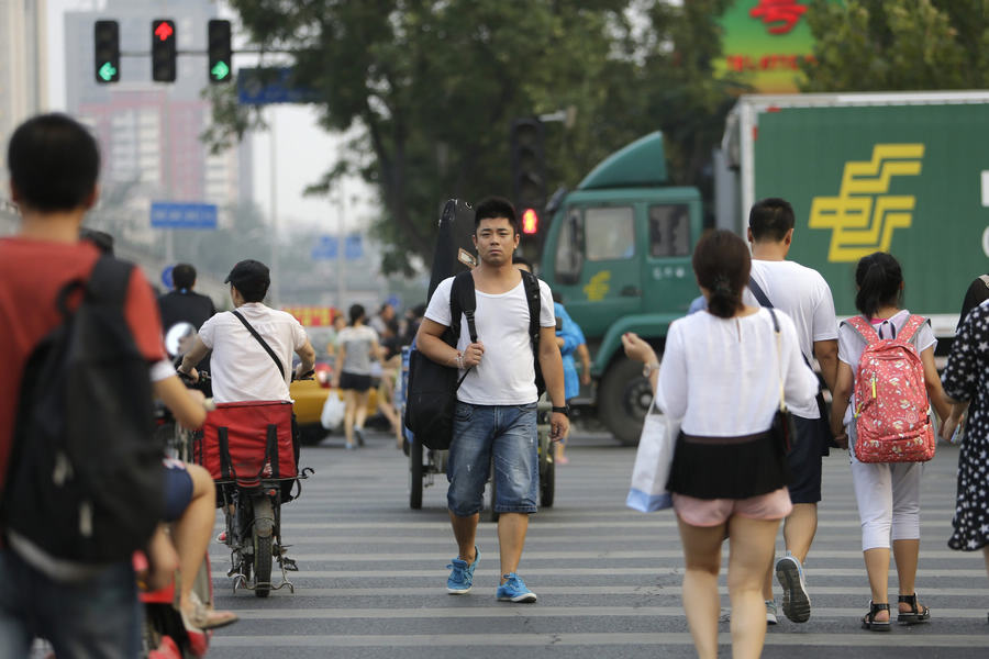 Beijing's street singer never lets you down