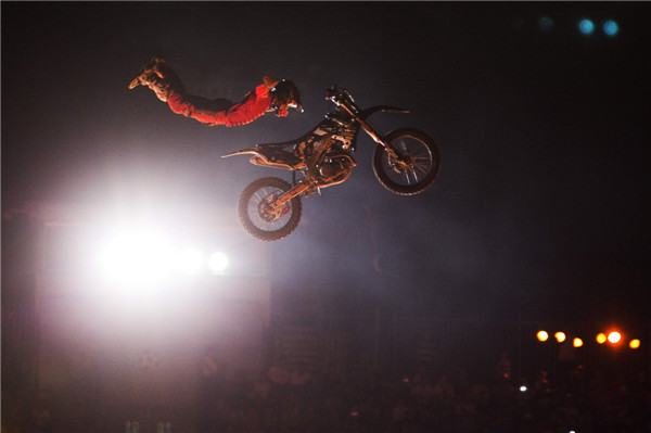 Motorcycle stunt show kicks off in Ashkelon