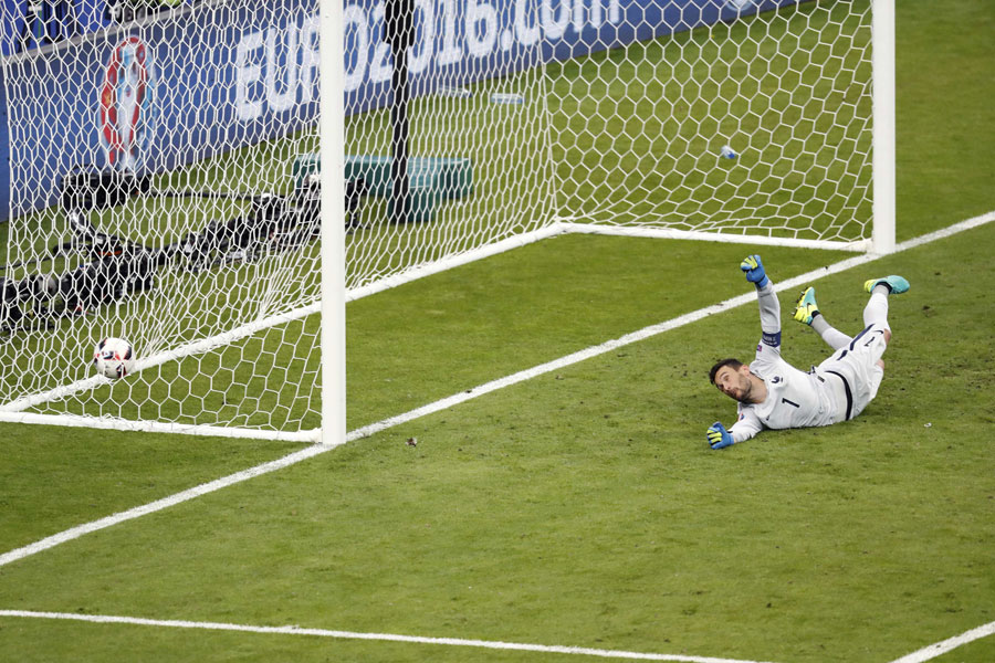 Ronaldo-less Portugal beat hosts France 1-0 to win Euro 2016 title