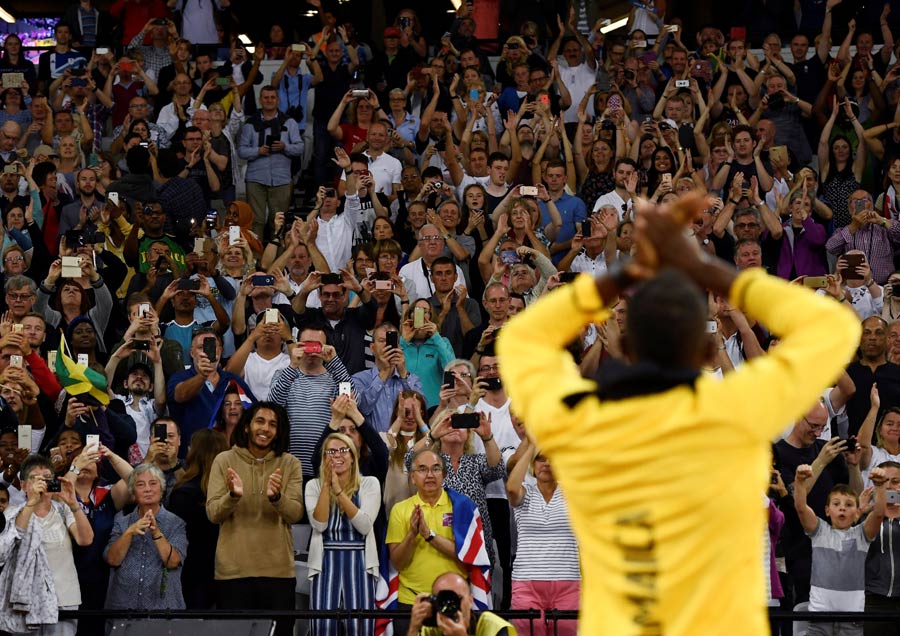 Bolt gets the cheers, and Americans get the medals at worlds