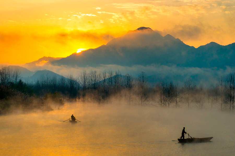 Golden paradise scenery in E China