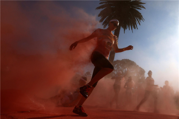 15,000 participate in Sydney Color Run