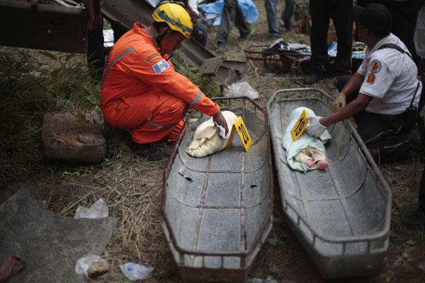 At least 38 killed in Guatemala autobus crash