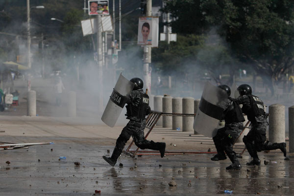 Demonstrators claim an electoral fraud in Honduras