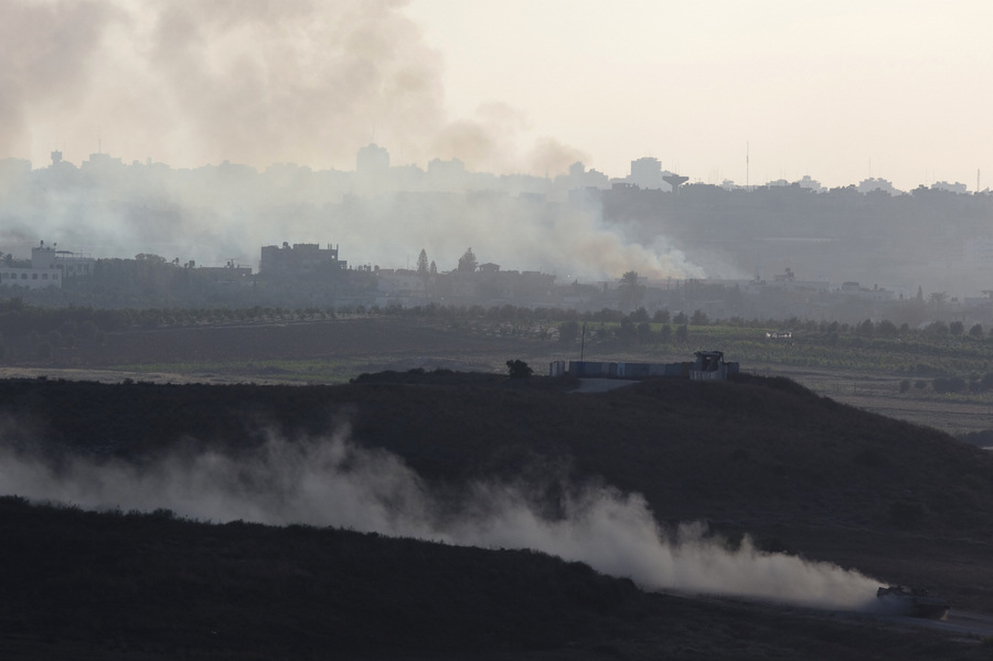 Israeli forces shell UN-run school in Gaza