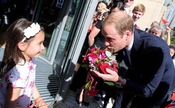 Prince William unveils China study center in Oxford University