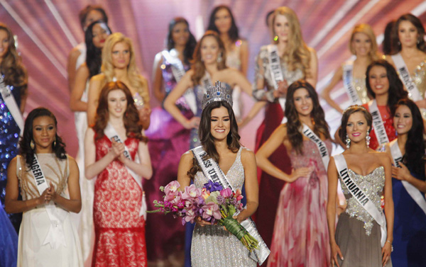 Miss Colombia is crowned Miss Universe for 2015