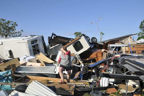 More storms headed for Great Plains after tornadoes kill one in Oklahoma, US