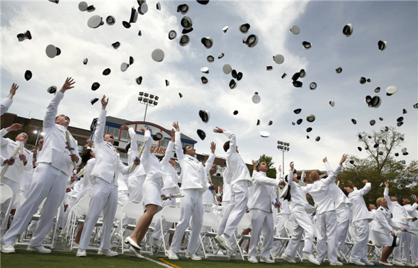 Obama tells Coast Guard grads climate change threatens US