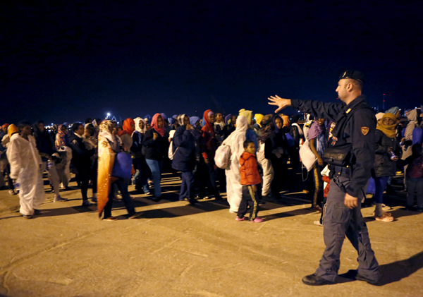 5,900 from Mediterranean rescued in a weekend