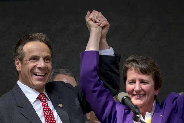 New York to raise state minimum wage to $15 for fast-food workers