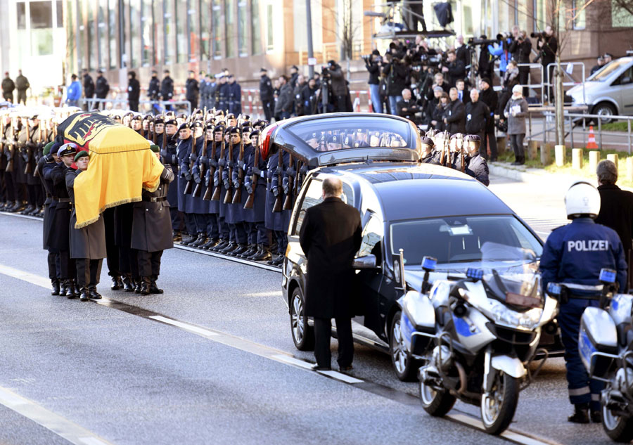 Germany bids farewell to ex-chancellor Helmut Schmidt