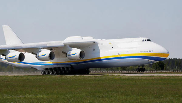 World's biggest plane leaves Australia