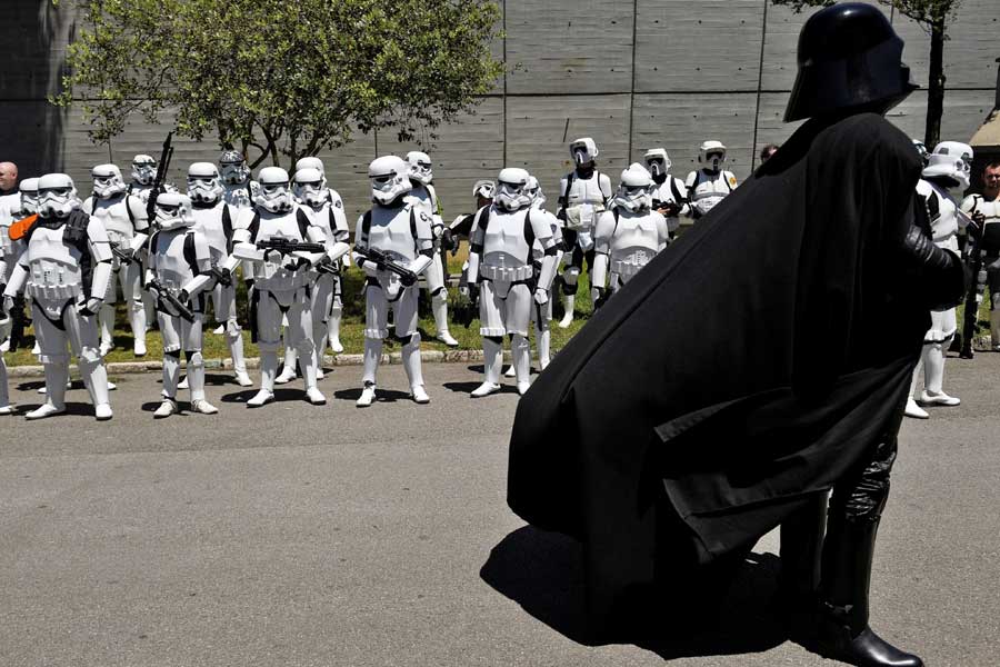 'Star Wars stormtroopers' celebrate culture festival in Spain