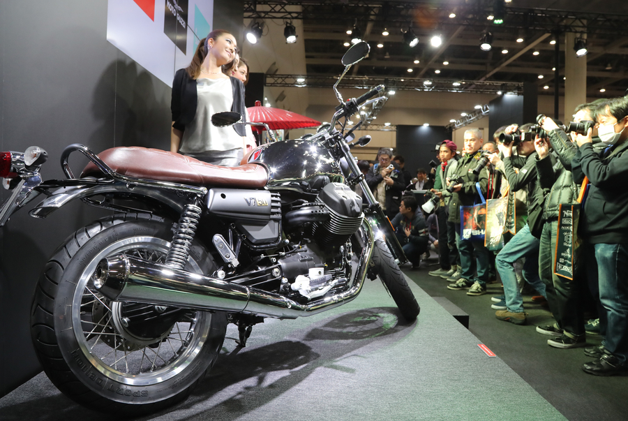 Motorcycles dazzle at exhibition in Tokyo