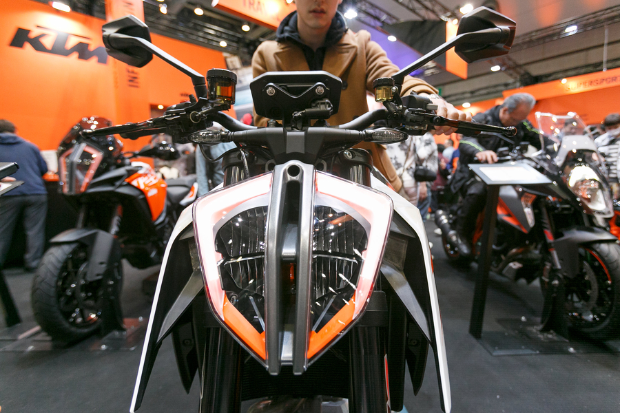 Motorcycles dazzle at exhibition in Tokyo